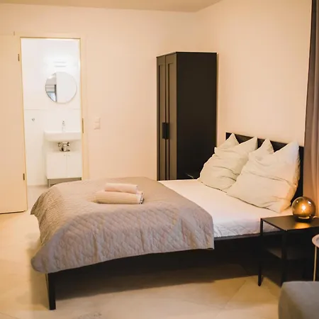 Hugos Apartment