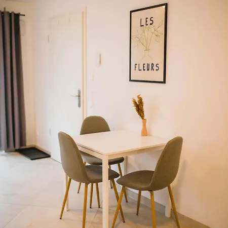 Hugos Apartment *